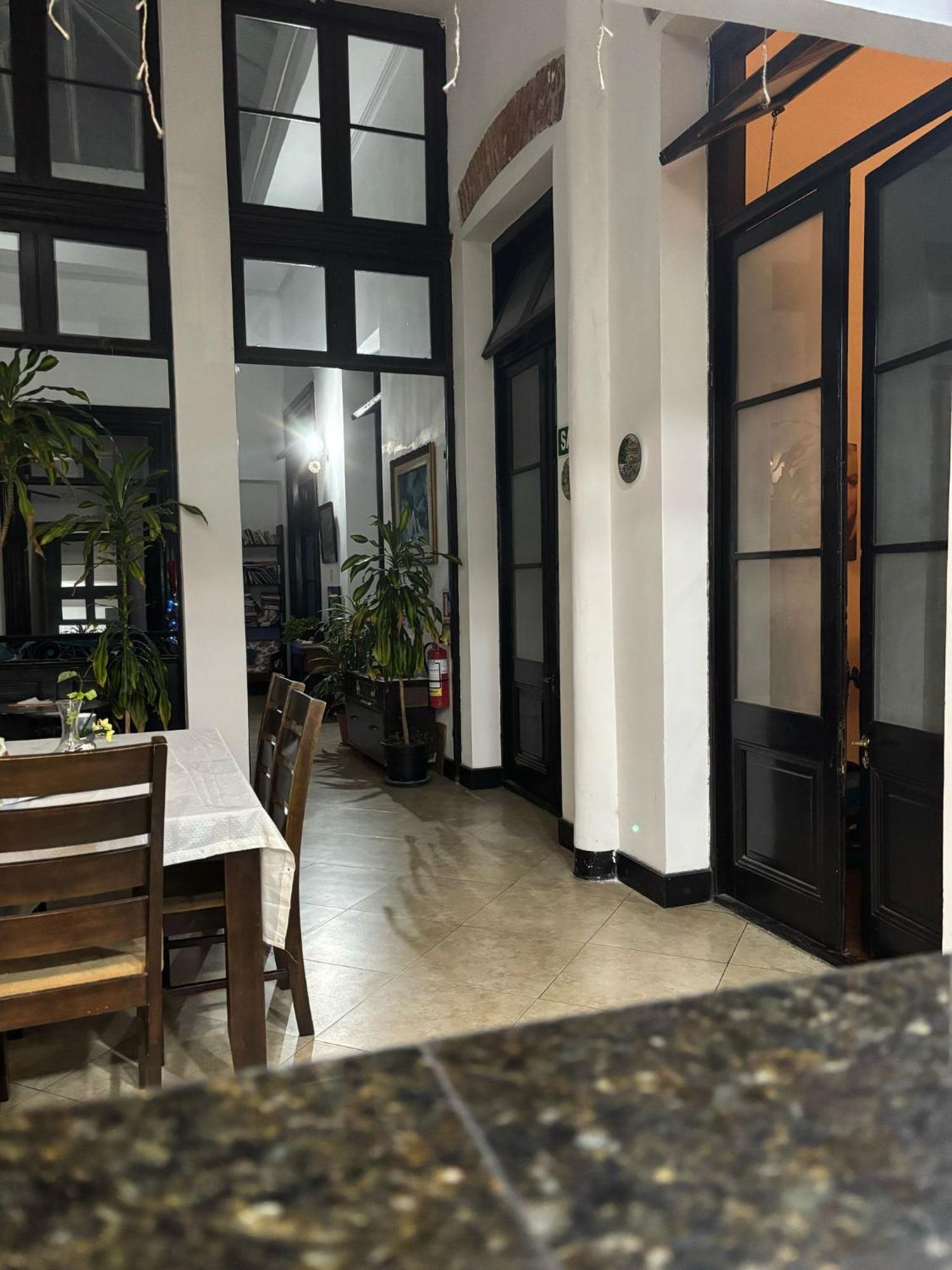 Montevideo Chic Hostel Esterno foto